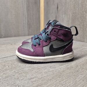 Air Jordan 1 Retro High GT 'Mulberry' Toddler (Size 4) Nike Gray Black Mulberry